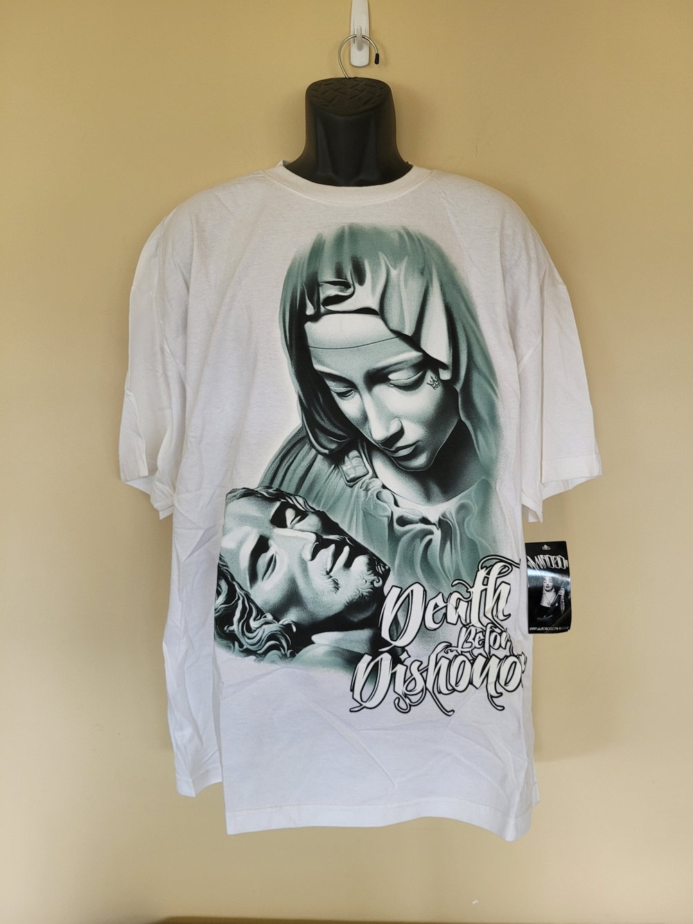 Men's Death Before Dishonor White  Graphic Tee- MAFIOSO - NWT
